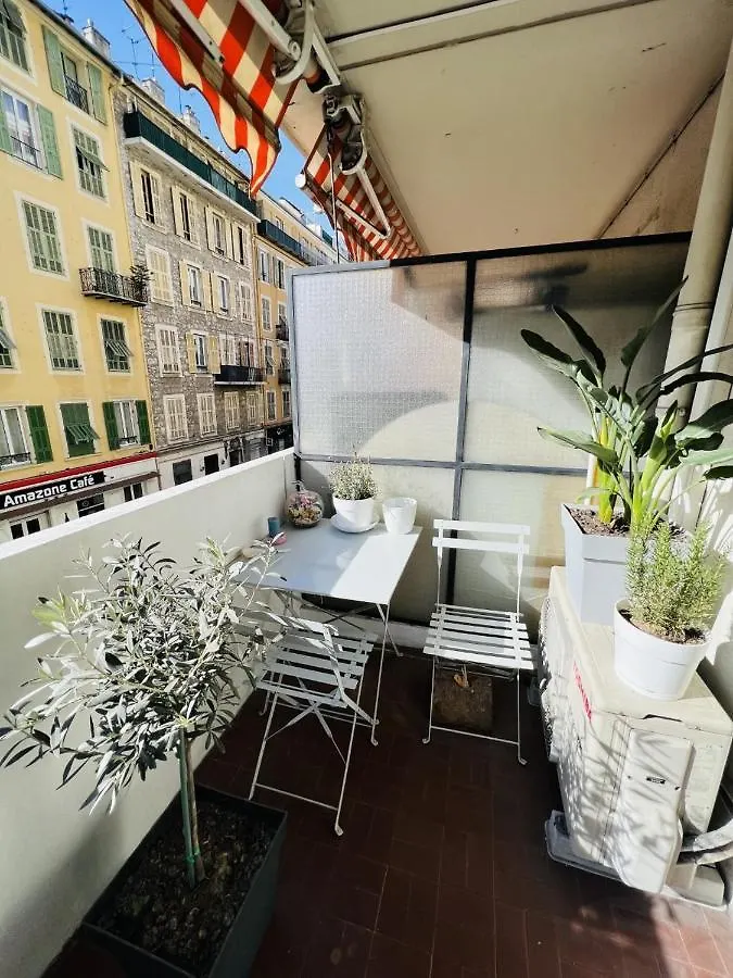 John Homestay Room In Nizza